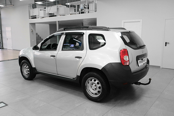 Renault Duster Authentique, 2015 года, пробег 124500 км