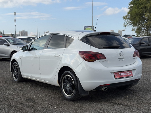 Opel Astra Cosmo, 2011 года, пробег 203510 км