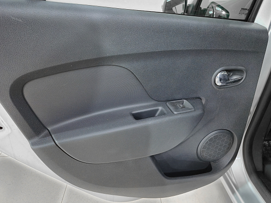 Renault Sandero Confort, 2015 года, пробег 154592 км