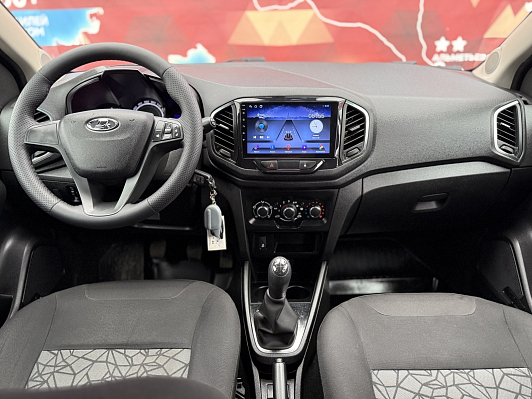 Lada (ВАЗ) XRAY Comfort, 2017 года, пробег 126000 км