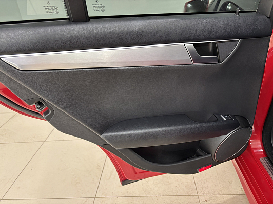 Mercedes-Benz C-Класс, 2011 года, пробег 202029 км