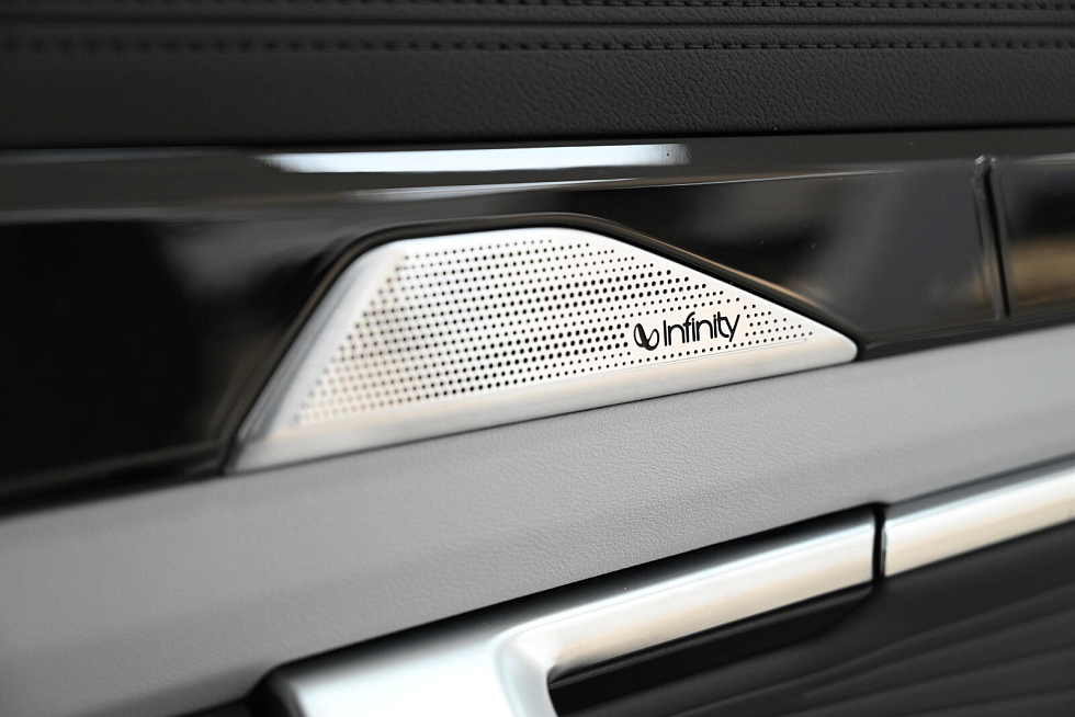 Geely Atlas , зеленый