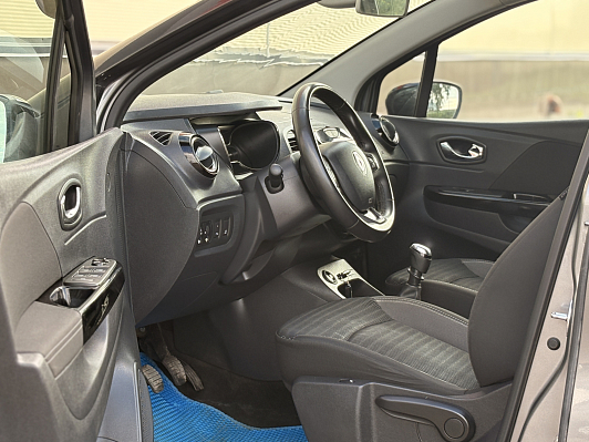 Renault Kaptur Style, 2019 года, пробег 121710 км