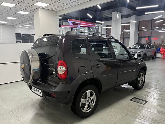 Chevrolet Niva LE+, 2017 года, пробег 156000 км