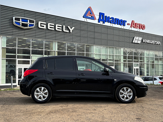 Nissan Tiida, 2008 года, пробег 149000 км