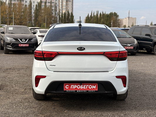 Kia Rio Лига Европы, 2018 года, пробег 85249 км