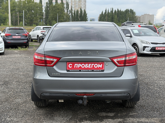 Lada (ВАЗ) Vesta 50 Anniversary, 2017 года, пробег 105000 км