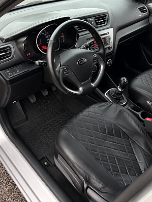 Kia Rio Luxe, 2016 года, пробег 92493 км
