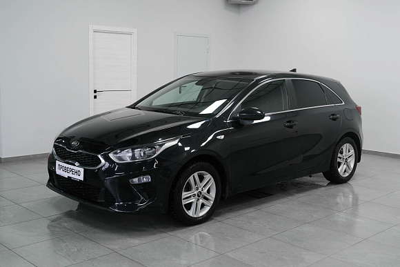 Kia Ceed Luxe, 2018 года, пробег 161000 км