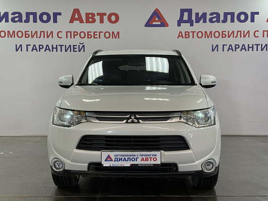 Mitsubishi Outlander Instyle, 2013 года, пробег 256000 км