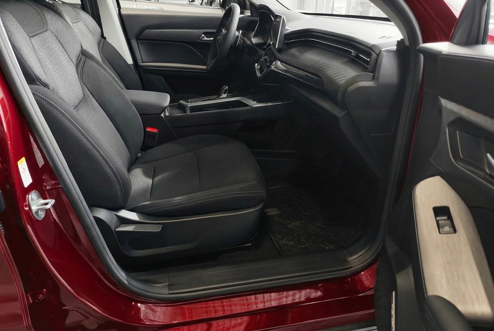 Haval Jolion Оптимум, красный