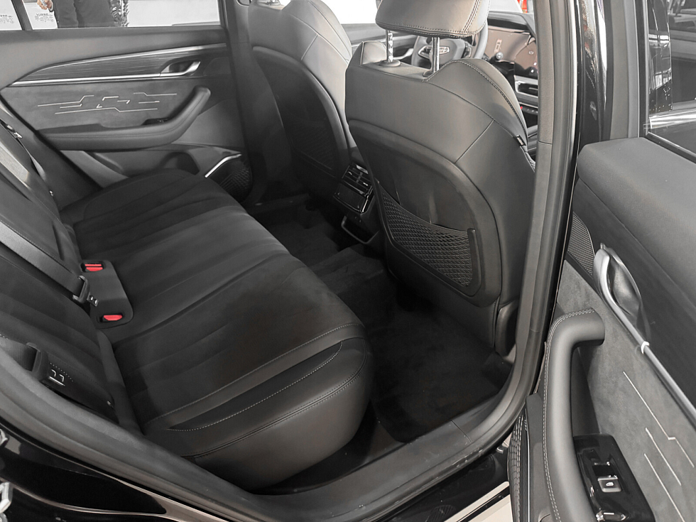 Geely Monjaro Люкс (2023-2025), черный