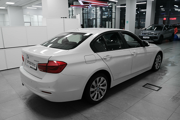 BMW 3 серии 320i xDrive SE, 2017 года, пробег 109900 км