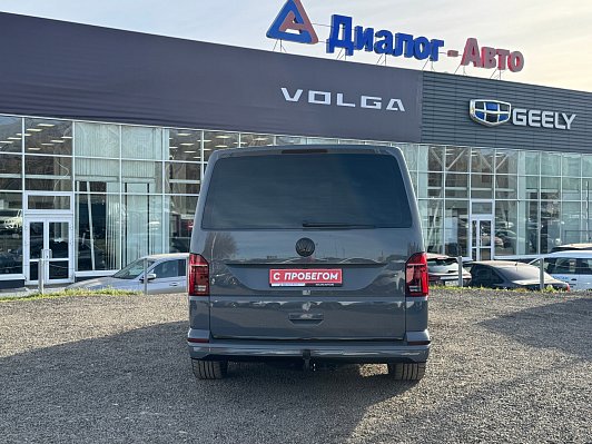 Volkswagen Multivan Highline (Germany), 2022 года, пробег 147103 км