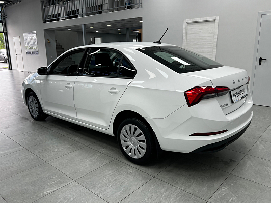 Skoda Rapid Active, 2021 года, пробег 43000 км