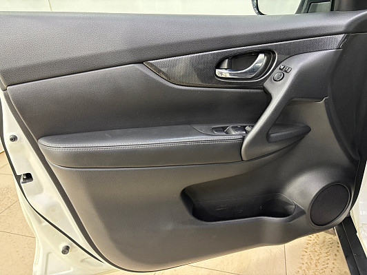 Nissan X-Trail SE, 2018 года, пробег 202095 км