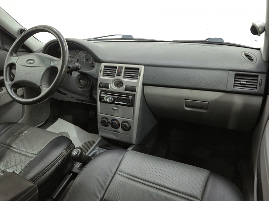 Lada (ВАЗ) Priora Норма, 2011 года, пробег 185958 км