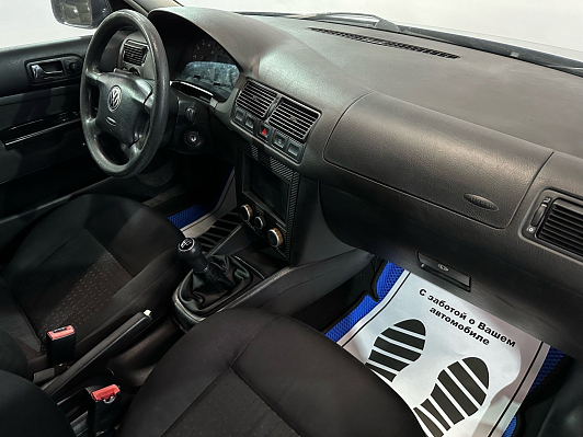 Volkswagen Golf, 2002 года, пробег 388000 км