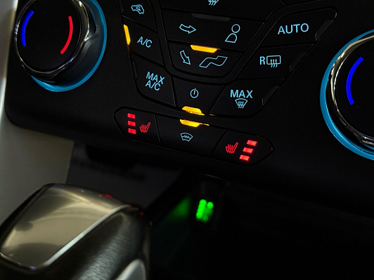 Ford Mondeo Trend, 2015 года, пробег 89000 км