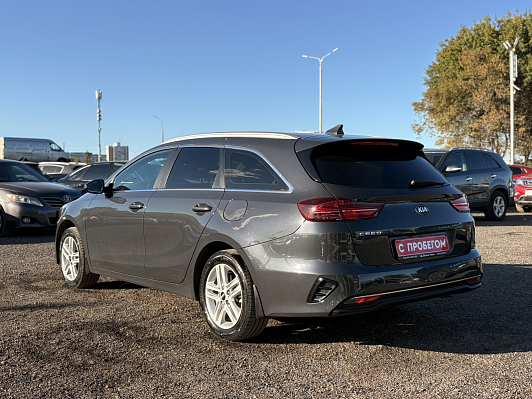 Kia Ceed Prestige, 2021 года, пробег 51000 км