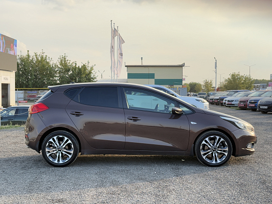 Kia Ceed Luxe, 2013 года, пробег 175000 км