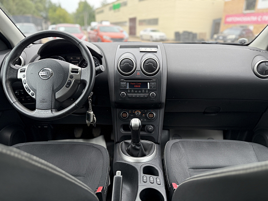 Nissan Qashqai SE+, 2010 года, пробег 99000 км
