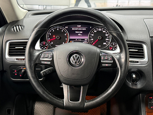 Volkswagen Touareg, 2010 года, пробег 223384 км