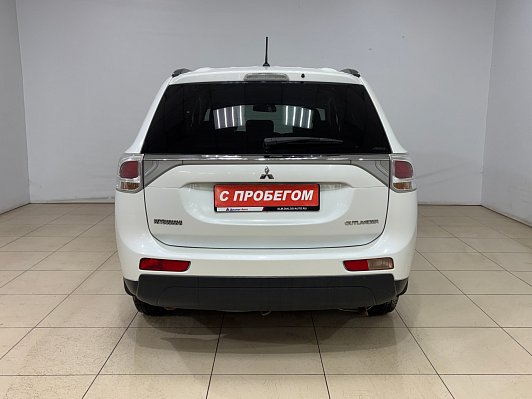 Mitsubishi Outlander, 2013 года, пробег 189757 км
