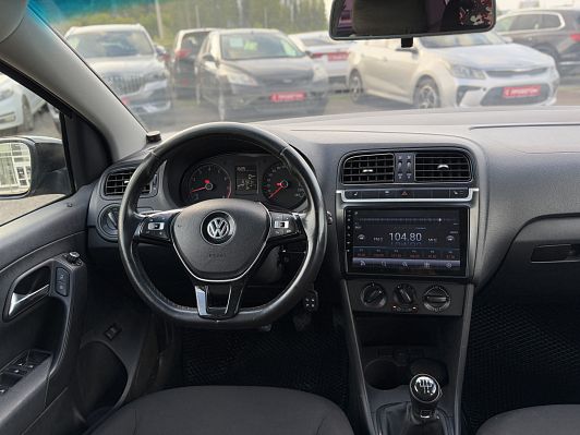 Volkswagen Polo SELECT, 2017 года, пробег 180930 км