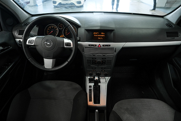 Opel Astra, 2014 года, пробег 188378 км