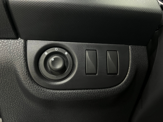 Renault Logan Stepway Drive, 2020 года, пробег 111382 км