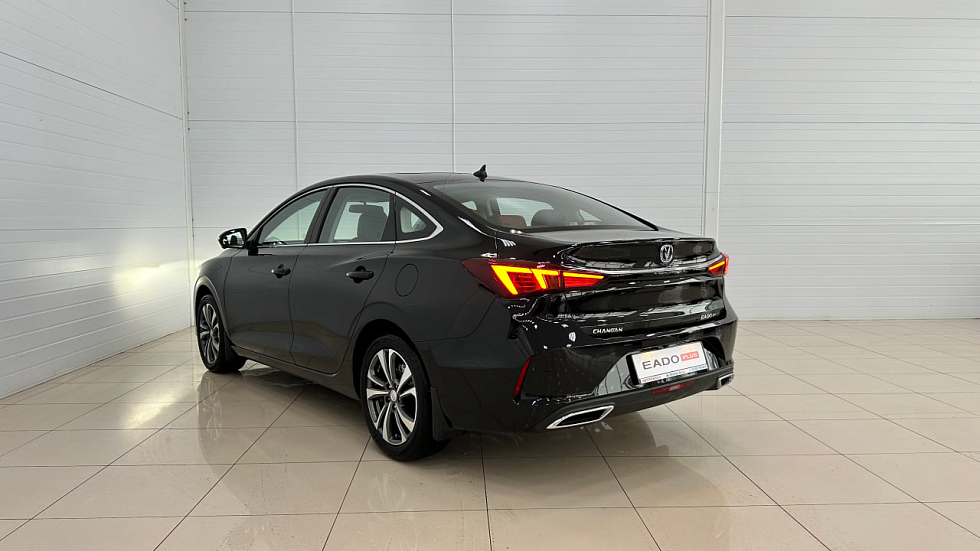 Changan Eado Plus Luxe, черный