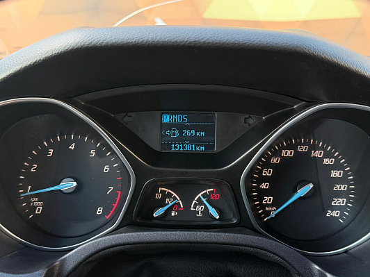 Ford Focus SYNC Edition, 2014 года, пробег 130000 км