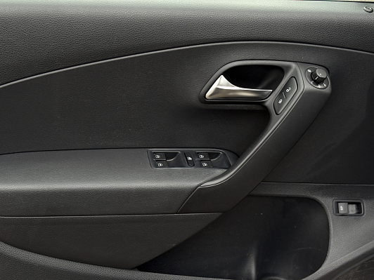 Volkswagen Polo Allstar, 2016 года, пробег 174000 км