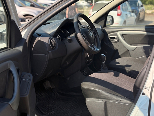 Renault Duster Expression, 2019 года, пробег 105390 км