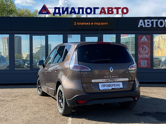 Renault Scenic Expression, 2014 года, пробег 197000 км