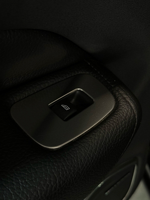 Volvo XC60 Inscription, 2018 года, пробег 525001 км