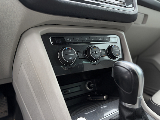Volkswagen Tiguan, 2017 года, пробег 122971 км