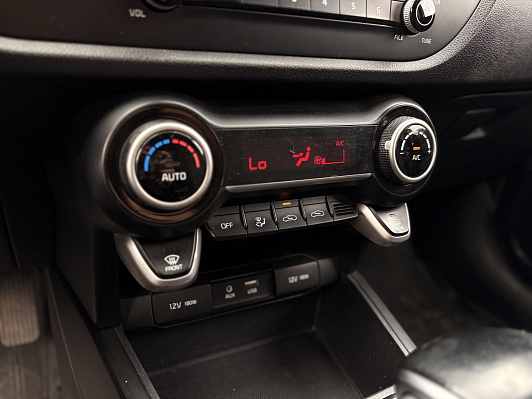 Kia Rio Luxe, 2018 года, пробег 131747 км