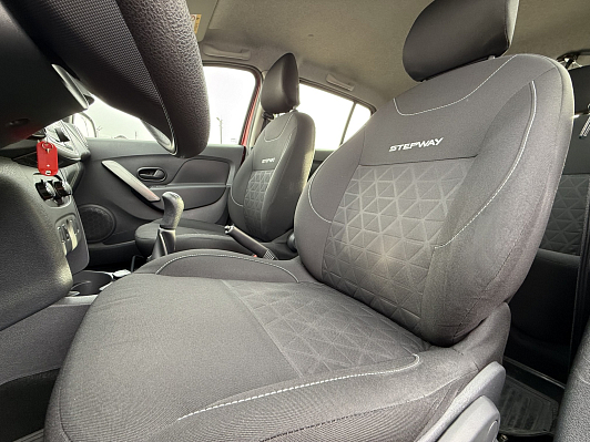 Renault Sandero Privilege, 2016 года, пробег 116000 км