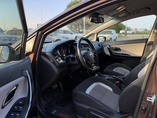 Kia Ceed Luxe, 2013 года, пробег 175000 км