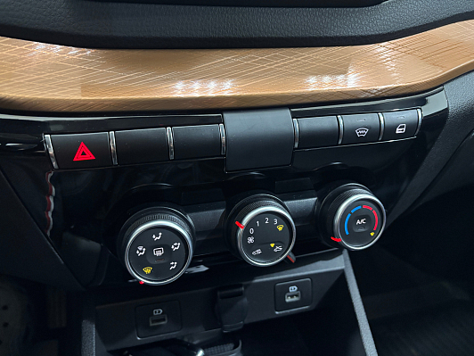 Lada (ВАЗ) Vesta Comfort, 2023 года, пробег 23576 км