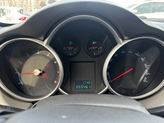 Chevrolet Cruze LS, 2010 года, пробег 255600 км