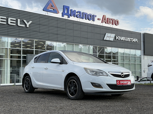 Opel Astra Cosmo, 2011 года, пробег 203510 км
