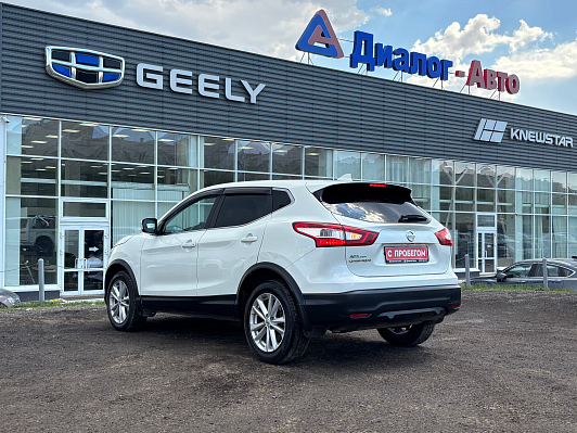 Nissan Qashqai SE+, 2017 года, пробег 124748 км