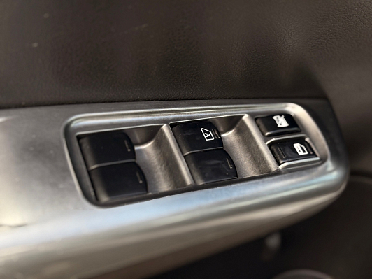 Subaru Impreza, 2010 года, пробег 274474 км