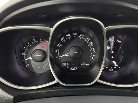 Lada (ВАЗ) Vesta Comfort Winter, 2016 года, пробег 106933 км