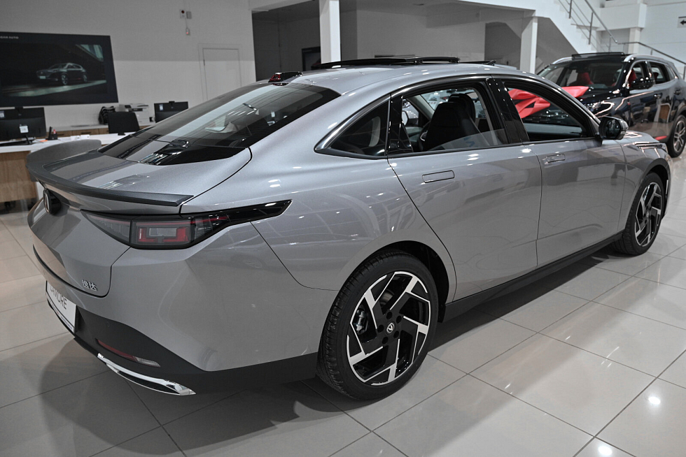 Changan Lamore Техно, серый