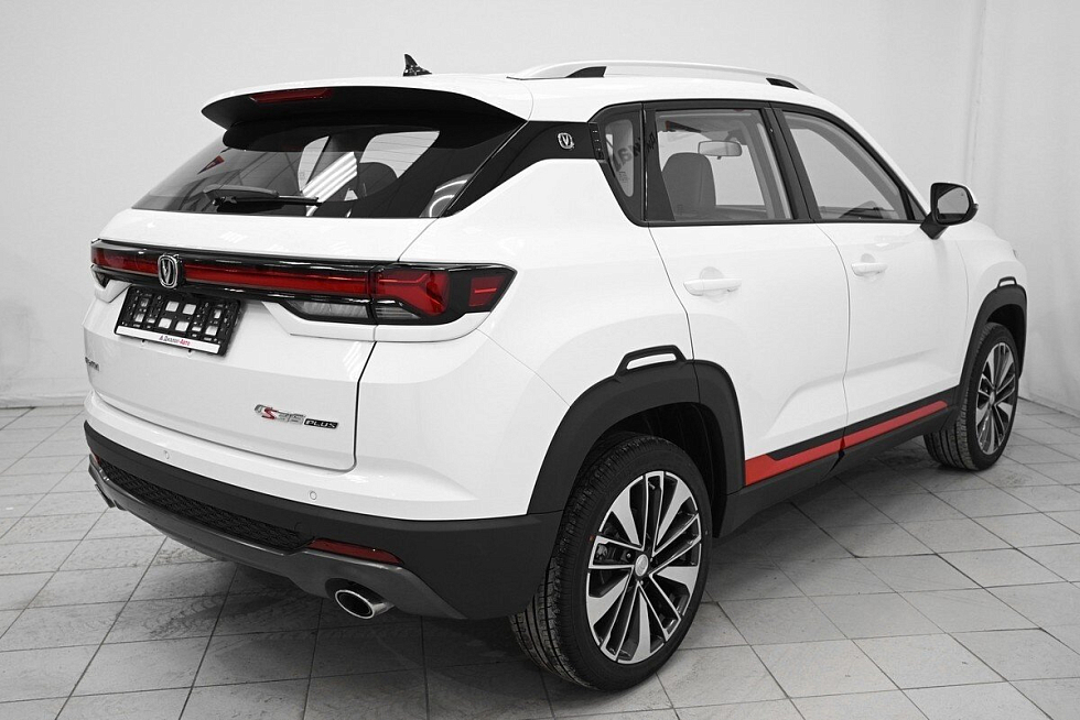 Changan CS35 Plus Комфорт, белый