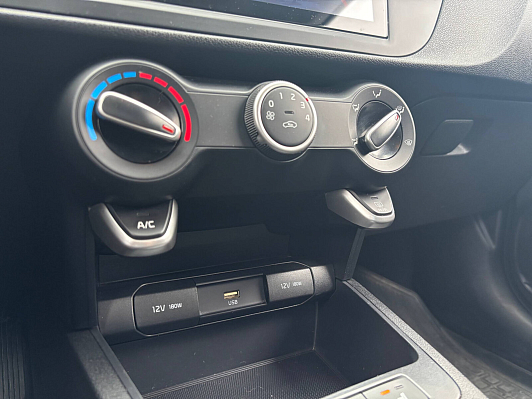 Kia Rio Comfort, 2021 года, пробег 83205 км